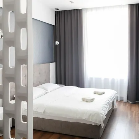 Exciting Fireplace شقة